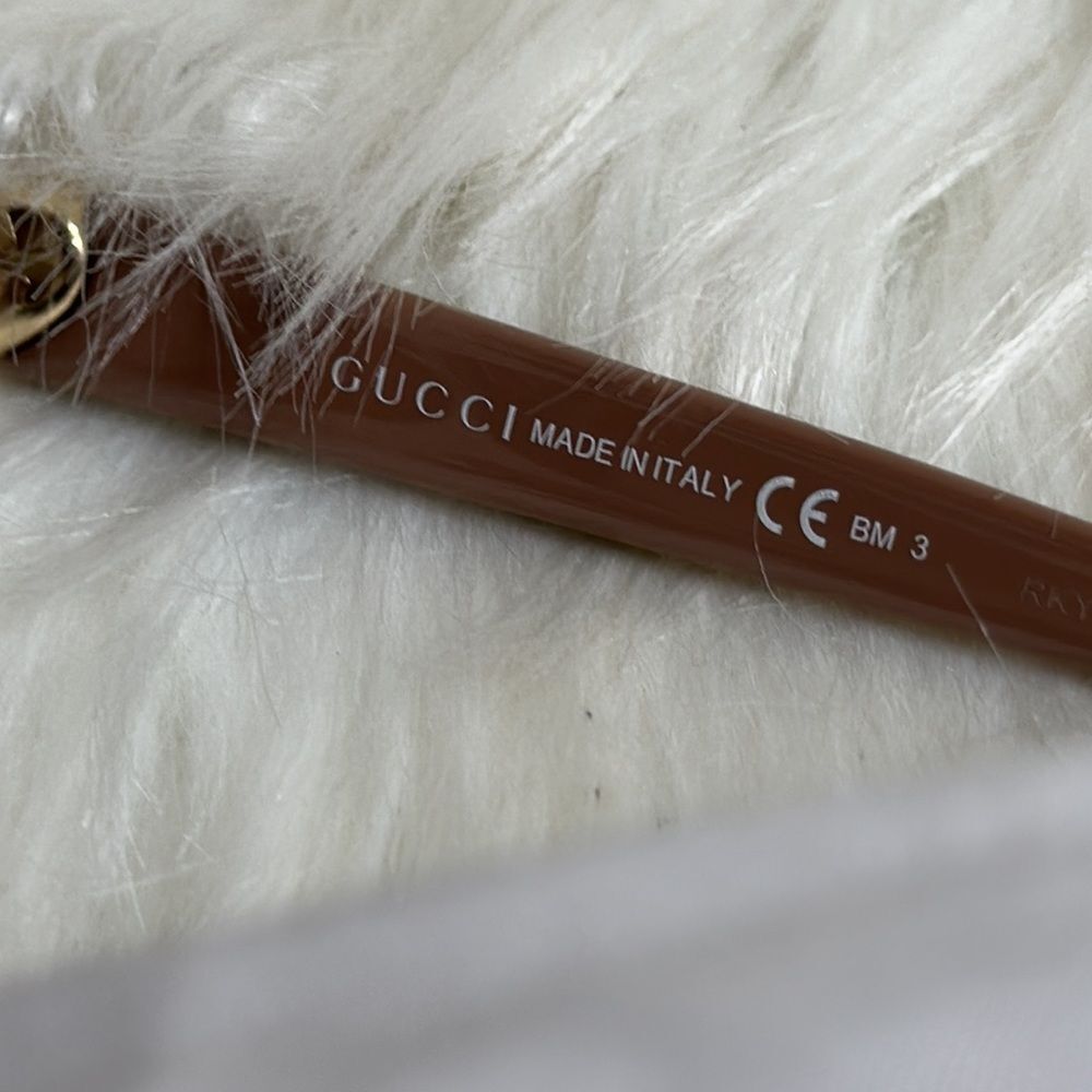 💯Authentic Gucci Sunglasses-with case🍀 - Picture 3 of 13